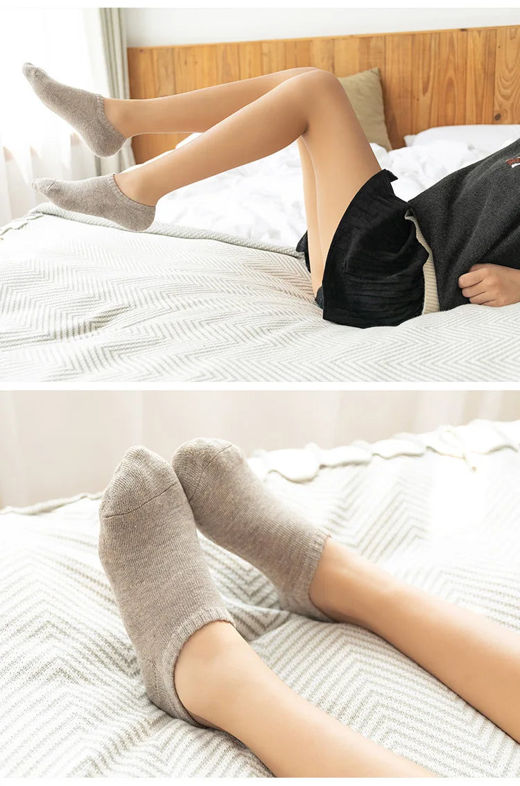 Autumn Winter Casual Boat Socks Women'S Solid Color Thick Invisible Low Cut Socks for Women Silicone Non-Slip Warm Cotton Socks